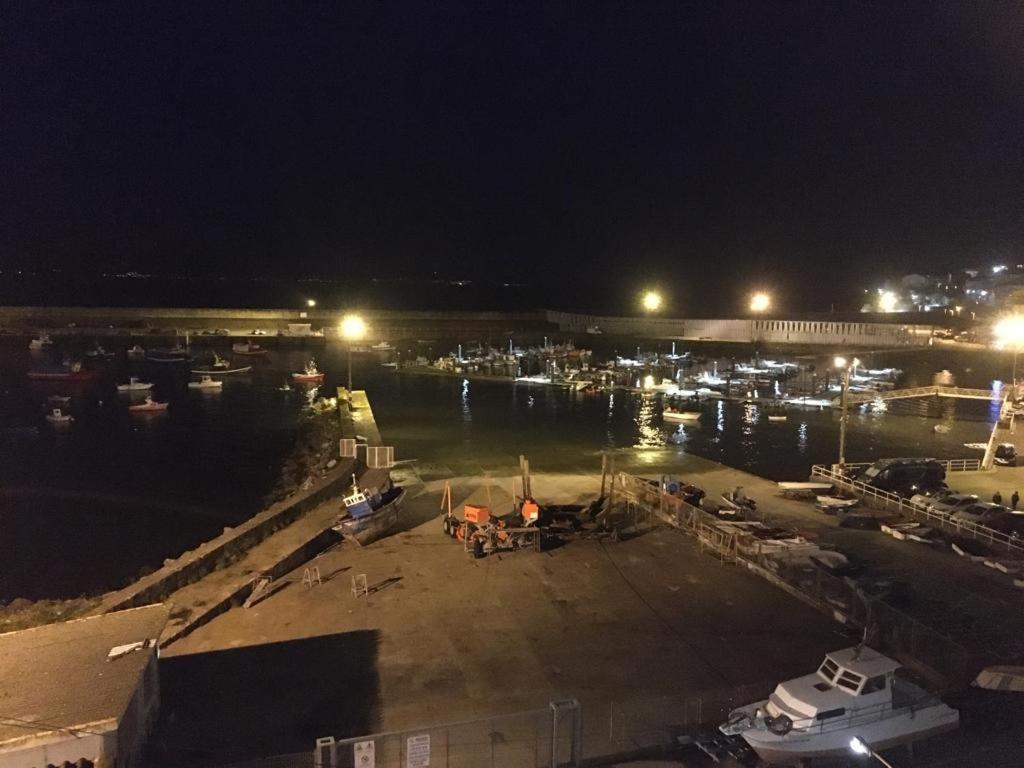Apartamento Vista Al Puerto De Finisterre Luaran gambar