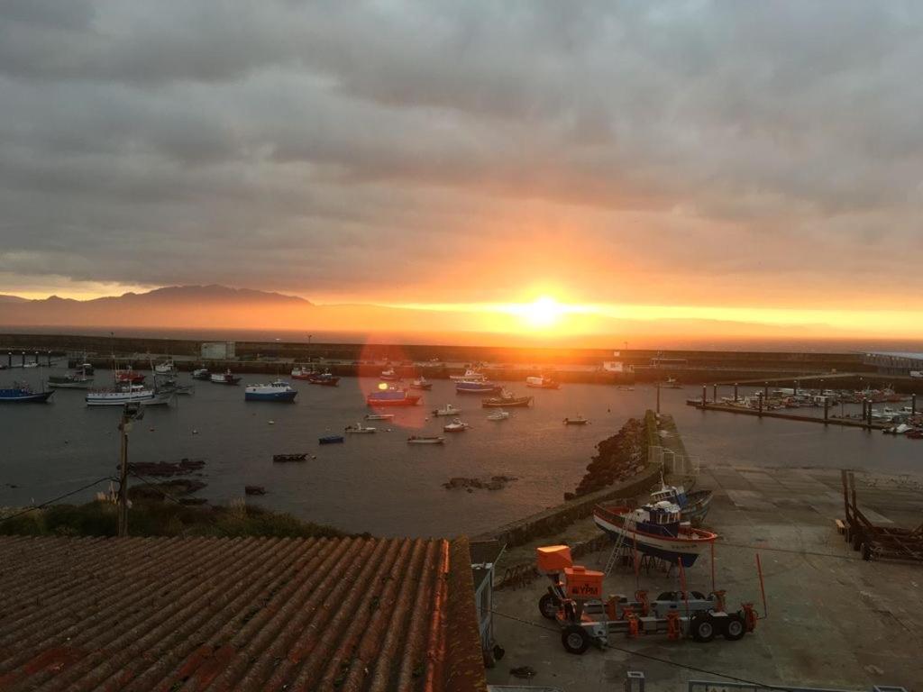 Apartamento Vista Al Puerto De Finisterre Luaran gambar